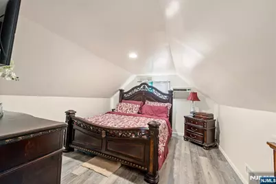 54 Sycamore Drive, Belleville, NJ 07109 - Photo 7
