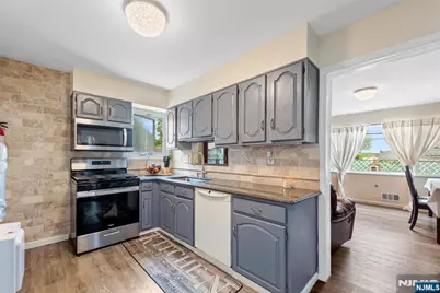 54 Sycamore Drive, Belleville, NJ 07109 - Photo 9