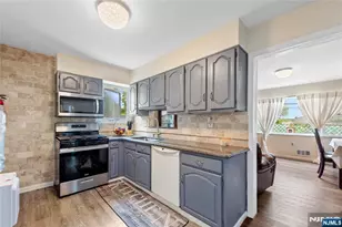 54 Sycamore Dr, Belleville, NJ 07109 - Photo 9