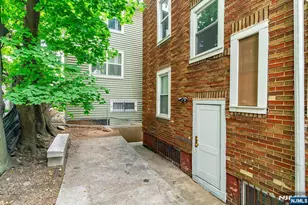 120 Rose Terrace, Newark, NJ 07108 - Photo 31