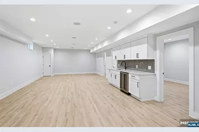 23 Carlisle Drive, Livingston, NJ 07039 - Photo 21