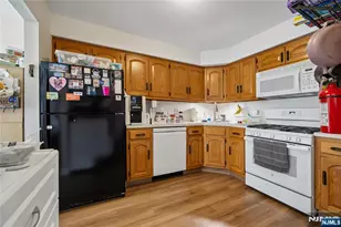 18 Maltese Dr, Fair Lawn, NJ 07410 - Photo 7
