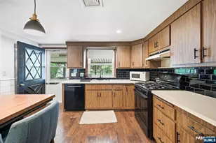 80 Highland Ave, Emerson, NJ 07630 - Photo 17