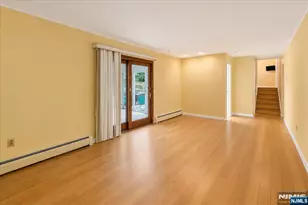 42 Aberdeen Ave, Wayne, NJ 07470 - Photo 9