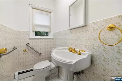 42 Aberdeen Avenue, Wayne, NJ 07470 - Photo 15