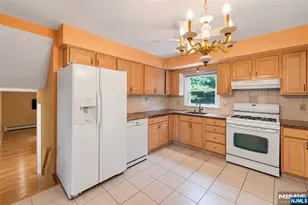42 Aberdeen Ave, Wayne, NJ 07470 - Photo 13