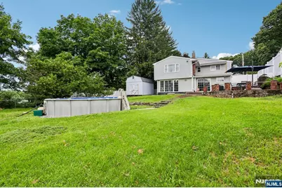 15 Musconetcong Avenue, Hopatcong, NJ 07843 - Photo 41
