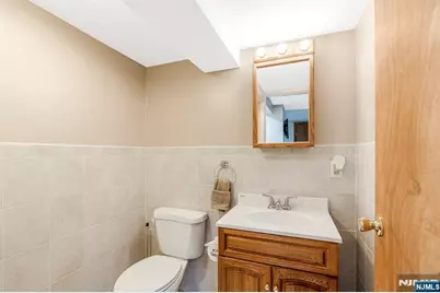 146 Bathurst Avenue, North Arlington, NJ 07031 - Photo 33