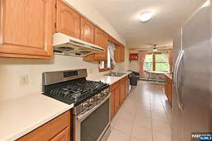 23-16 Ward, Fair Lawn, NJ 07410 - Photo 7