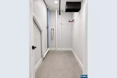 21 Hampton Terrace, East Orange, NJ 07018 - Photo 11
