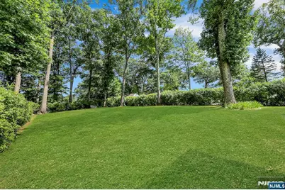 37 Hilltop Terrace, Bloomingdale, NJ 07403 - Photo 19