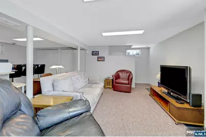 37 Hilltop Terrace, Bloomingdale, NJ 07403 - Photo 15