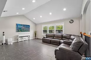 12 Manning Rd, Paramus, NJ 07652 - Photo 5