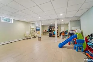 12 Manning Rd, Paramus, NJ 07652 - Photo 23