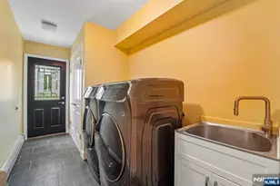 12 Manning Rd, Paramus, NJ 07652 - Photo 15