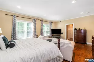 1080 Quigley Ct, Teaneck Township, NJ 07666 - Photo 11
