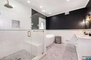 1080 Quigley Ct, Teaneck Township, NJ 07666 - Photo 9