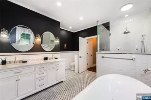 1080 Quigley Ct, Teaneck Township, NJ 07666 - Photo 7