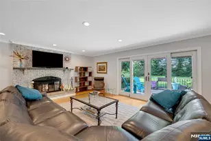 98 Walnut St, Oakland, NJ 07436 - Photo 7