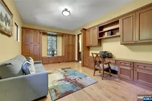 900 Laurie Ln, Franklin Lakes, NJ 07417 - Photo 27