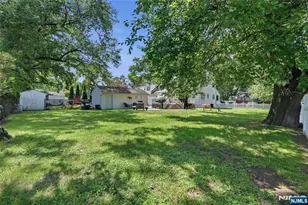442 Riverview Dr, Totowa, NJ 07512 - Photo 37