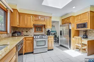 95 Wendt Ln, Wayne, NJ 07470 - Photo 7