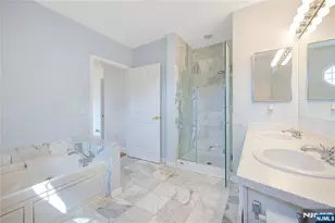 337 The Promenade 337, Edgewater, NJ 07020 - Photo 15