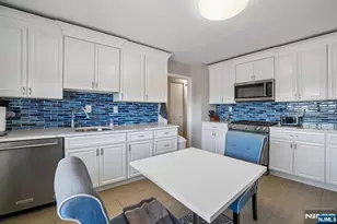 2150 Center Ave 16G, Fort Lee, NJ 07024 - Photo 11