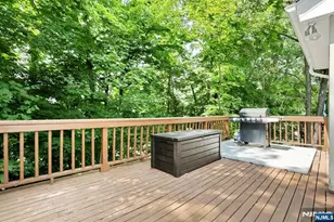 14 Birdseye Cir, Wayne, NJ 07470 - Photo 17