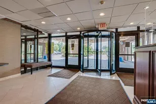 300 Winston Dr 2912, Cliffside Park, NJ 07010 - Photo 9