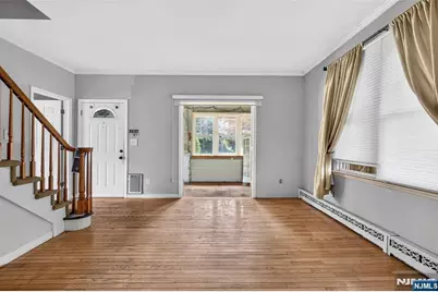 322 Romain Avenue, Pompton Lakes, NJ 07442 - Photo 5