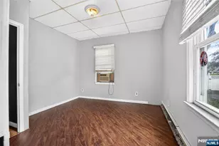 322 Romain Ave, Pompton Lakes, NJ 07442 - Photo 9
