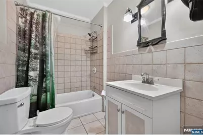 322 Romain Avenue, Pompton Lakes, NJ 07442 - Photo 11
