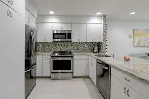 727 Mainsail Ln 727, Secaucus, NJ 07094 - Photo 11