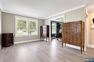 1074 Colfax Ave, Pompton Lakes, NJ 07442 - Photo 5