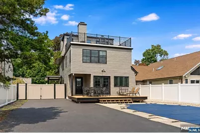 1074 Colfax Avenue, Pompton Lakes, NJ 07442 - Photo 37