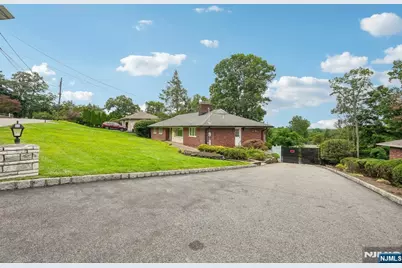 31 Surrey Drive, Wayne, NJ 07470 - Photo 43