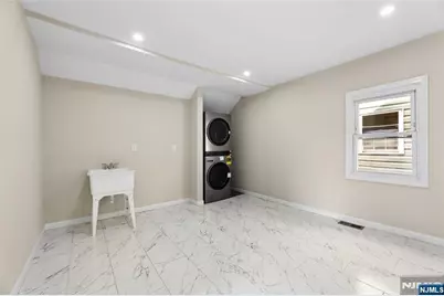 172 Godwin Avenue, Paterson, NJ 07501 - Photo 23