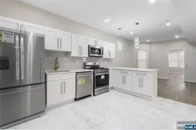 172 Godwin Avenue, Paterson, NJ 07501 - Photo 3