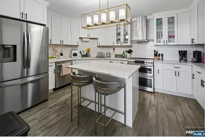 627 Harmon Cove Tower, Secaucus, NJ 07094 - Photo 5
