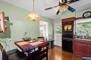 17 Stafford Dr, Wanaque, NJ 07465 - Photo 21