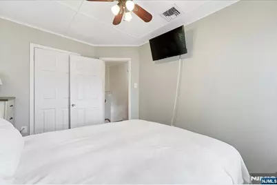 30 Genevieve Avenue, Hawthorne, NJ 07506 - Photo 17