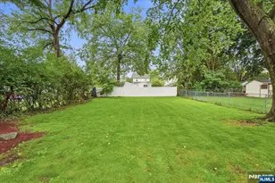 30 Genevieve Ave, Hawthorne, NJ 07506 - Photo 31