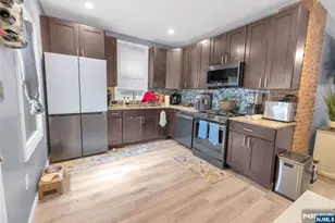 236 Halsted St, East Orange, NJ 07018 - Photo 5