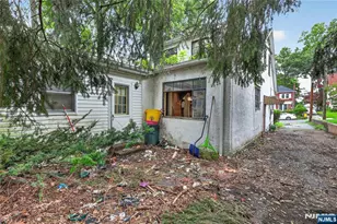 162 Bogert St, Teaneck Township, NJ 07666 - Photo 3