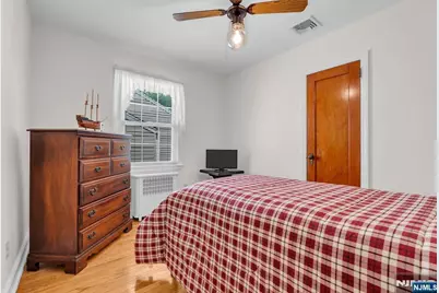 241 Hickory Street, Kearny, NJ 07032 - Photo 13