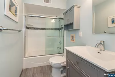 13 Stonegate Drive, Roseland, NJ 07068 - Photo 19