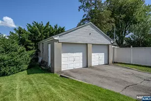 716 4th St, Lyndhurst Township, NJ 07071 - Photo 33