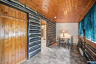 26 Clubhouse Ave, West Milford, NJ 07480 - Photo 5