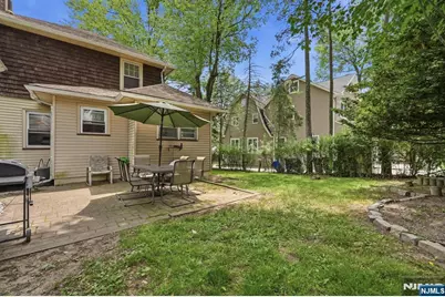 112 Grove Avenue, Verona, NJ 07044 - Photo 27